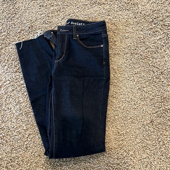 Raw hem skinny jeans - Picture 1 of 9